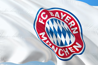 Bayern München gegen Pacos